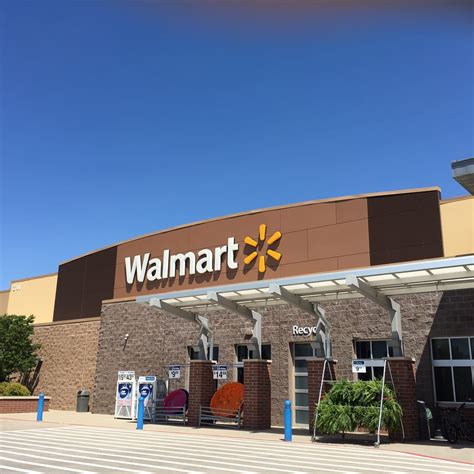 Walmart fairfield iowa - Walmart Fairfield, IA (Onsite) Full-Time. CB Est Salary: $14 - $26/Hour. Apply on company site. Job Details. favorite_border. Walmart - 2701 W Burlington Ave - [Grocery Clerk / Retail Associate / Team Member / from $14 to $26-hr] - As a Grocery Associate at Walmart, you'll: Help customers find the products they are looking for; Keep shelves ...